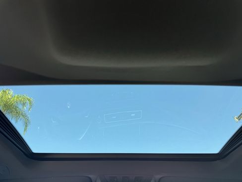 Used 2014 BMW 740i image 26