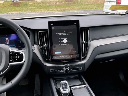 New 2026 Volvo XC60 B5 Ultra w/ Protection Package Premier AWD/4WD image 8