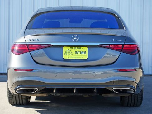 Used 2022 Mercedes-Benz S 500 4MATIC w/ AMG Line Package image 11