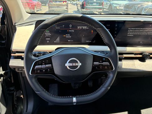 Used 2023 Nissan Ariya AWD image 18