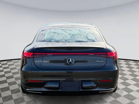 Used 2022 Mercedes-Benz EQS 580 4MATIC Sedan image 3