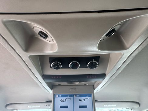 Used 2012 Chrysler Town & Country Touring-L w/ Entertainment Group #2 image 24