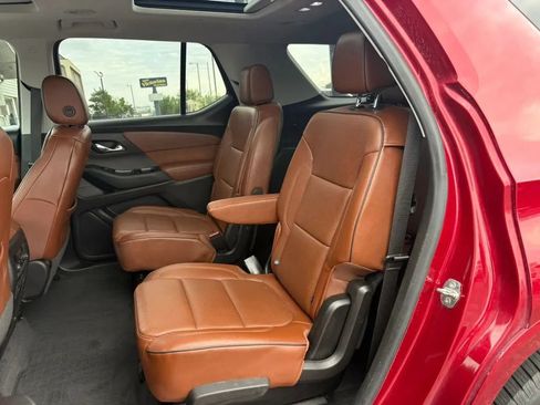 Used 2019 Chevrolet Traverse High Country w/ LPO, Floor Liner Package AWD/4WD image 22