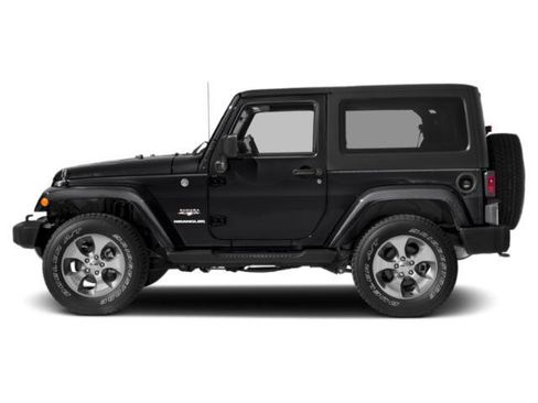 Used 2017 Jeep Wrangler Sahara w/ Connectivity Group AWD/4WD image 6
