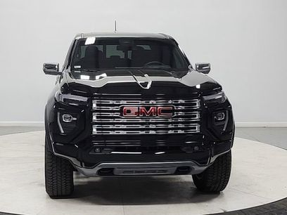 Used 2025 GMC Canyon Denali