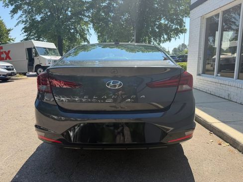 Used 2020 Hyundai Elantra SEL FWD image 6