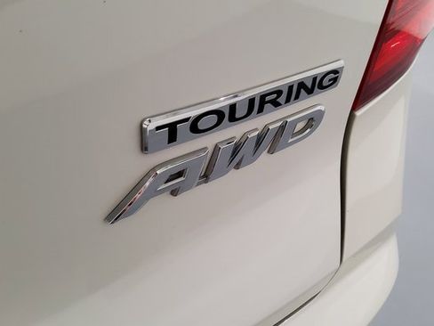 Certified 2017 Honda Pilot Touring image 41