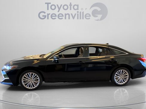Certified 2022 Toyota Avalon Limited w/ Advanced Safety Package FWD image 2