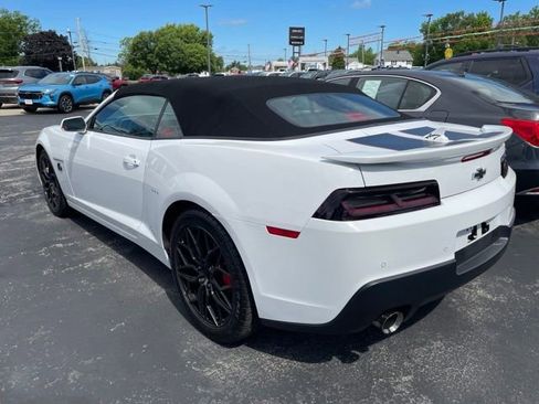 Used 2015 Chevrolet Camaro LT RWD image 3