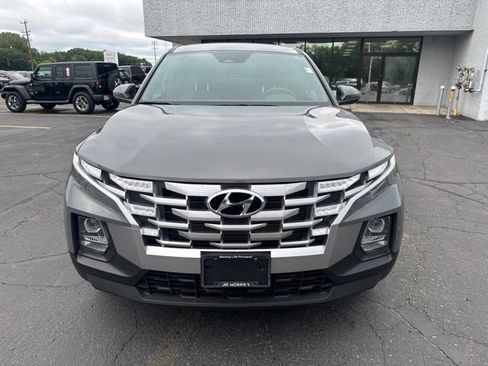 Used 2023 Hyundai Santa Cruz SEL w/ Cargo Package AWD/4WD image 2