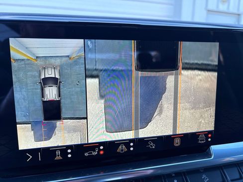 New 2026 GMC Sierra 2500 SLT w/ SLT Premium Package image 32