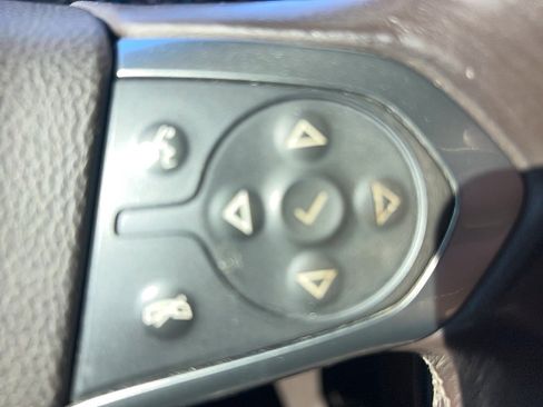 Used 2015 Chevrolet Silverado 2500 LTZ w/ Duramax Plus Package image 39