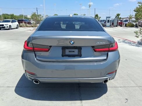 Used 2024 BMW 330i Sedan w/ Convenience Package RWD image 5