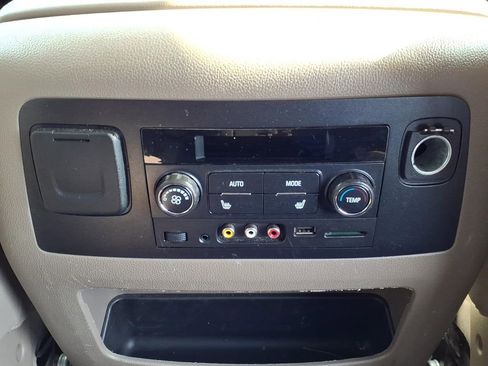 Used 2015 GMC Yukon SLT w/ Open Road Package image 8