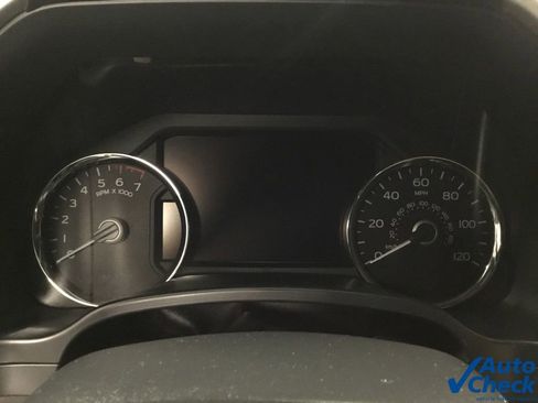 Used 2018 Ford F150 Lariat w/ Equipment Group 502A Luxury image 54