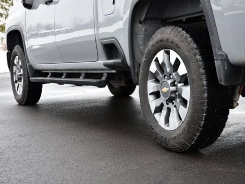 Used 2025 Chevrolet Silverado 2500 Custom w/ Custom Value Package image 9