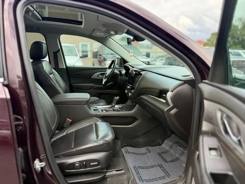 Used 2018 Chevrolet Traverse LT w/ LPO, Floor Liner Package AWD/4WD image 18