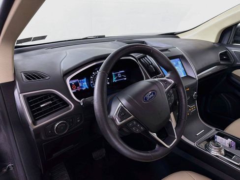 Used 2020 Ford Edge SEL w/ Convenience Package AWD/4WD image 16