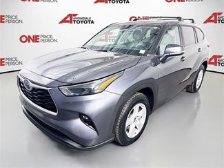Certified 2023 Toyota Highlander LE video 3