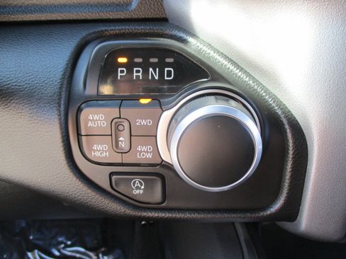Used 2024 RAM 1500 Big Horn AWD/4WD image 21