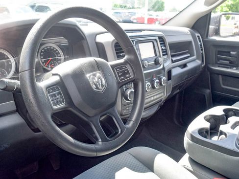 Used 2017 RAM 1500 Express AWD/4WD image 21