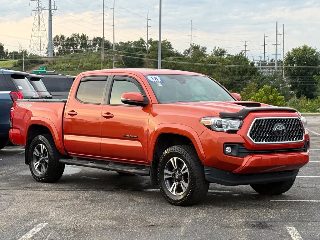 Used 2018 Toyota Tacoma TRD Sport w/ Technology Package AWD/4WD image 29