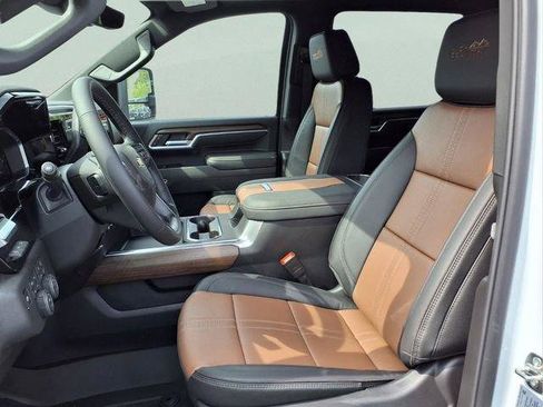 New 2026 Chevrolet Silverado 3500 High Country w/ High Country Premium Package AWD/4WD image 14