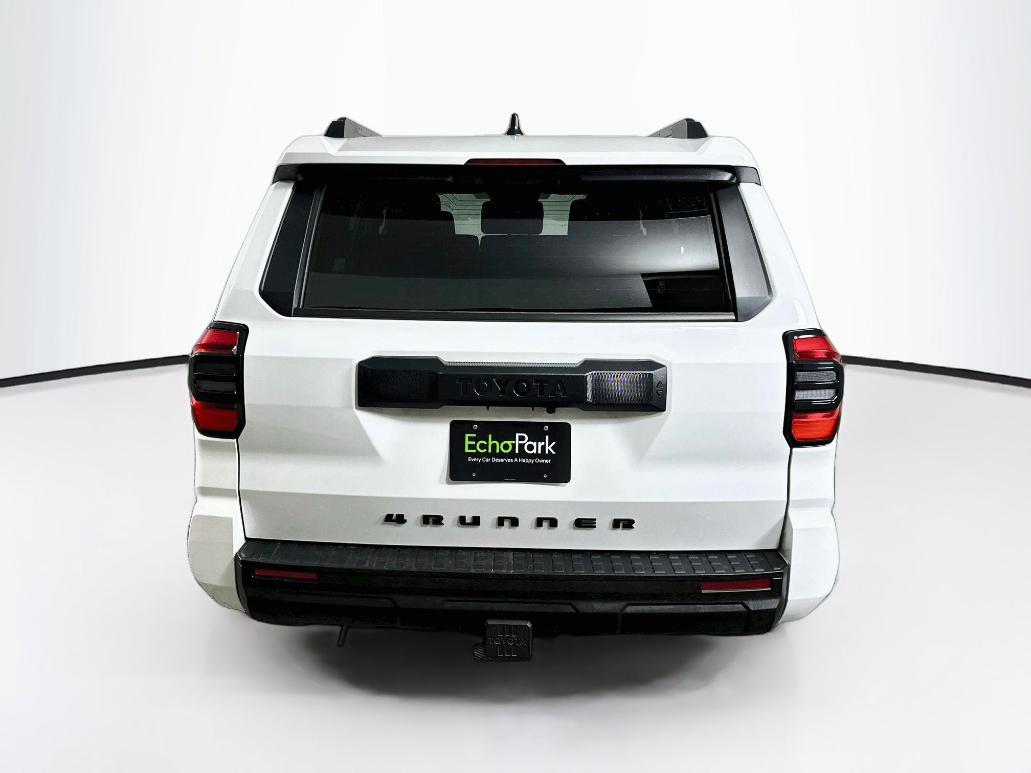 Used 2025 Toyota 4Runner SR5 AWD/4WD image 7