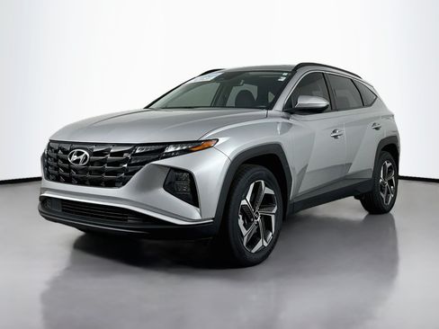 Used 2023 Hyundai Tucson SEL w/ Convenience Package AWD/4WD image 3