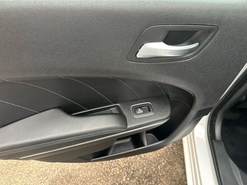 Used 2015 Dodge Charger SXT w/ AWD Plus Group image 28