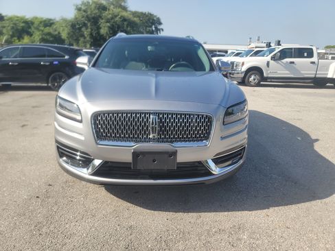 Used 2020 Lincoln Nautilus Reserve FWD image 2