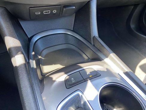 Used 2025 Chevrolet Malibu LT image 23