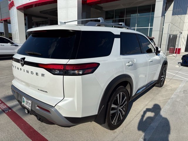 Used 2025 Nissan Pathfinder Platinum w/ Cargo Package FWD image 7