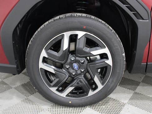 New 2026 Subaru Forester Premium AWD/4WD image 32