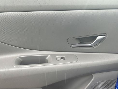 Certified 2023 Hyundai Elantra SEL FWD image 18