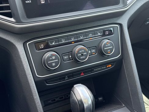 Used 2021 Volkswagen Atlas SE FWD image 31