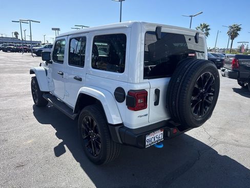Used 2023 Jeep Wrangler Unlimited Sahara image 5