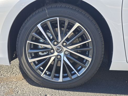 New 2025 Lexus ES 350 w/ Premium Package image 8