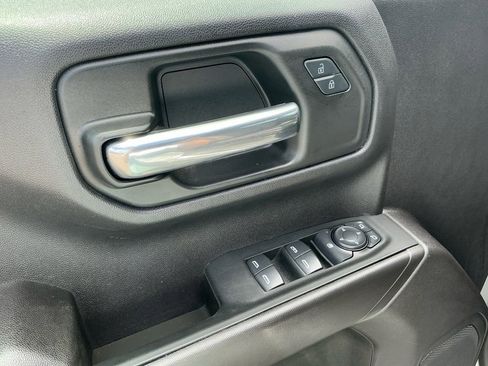 Used 2024 Chevrolet Silverado 1500 Custom Trail Boss w/ Dark Appearance Package AWD/4WD image 16