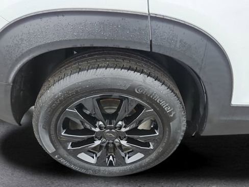 Used 2023 Chevrolet TrailBlazer LS image 18