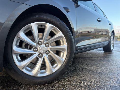 Used 2014 Buick LaCrosse Leather FWD image 9