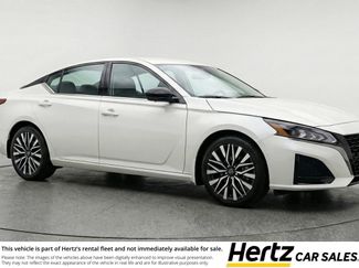 Used 2025 Nissan Altima 2.5 SV video 1