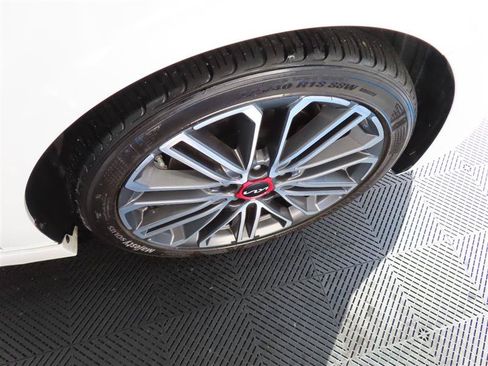 Used 2023 Kia Forte GT w/ GT2 Package FWD image 9