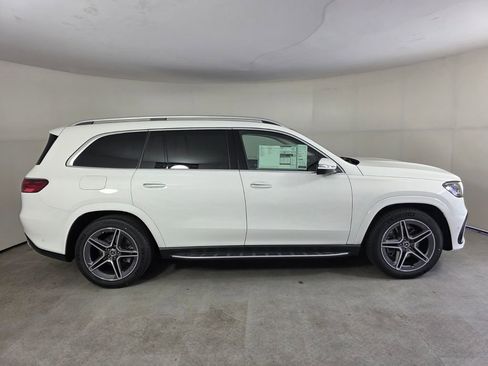 New 2026 Mercedes-Benz GLS 450 4MATIC image 3