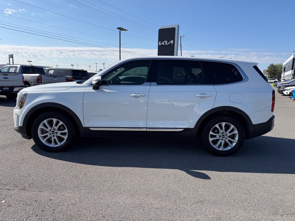 Used 2020 Kia Telluride LX AWD/4WD image 4