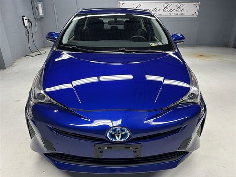 Used 2016 Toyota Prius Two image 8