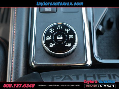 Used 2024 Nissan Pathfinder Rock Creek AWD/4WD image 23