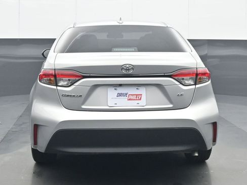 Used 2023 Toyota Corolla LE image 5
