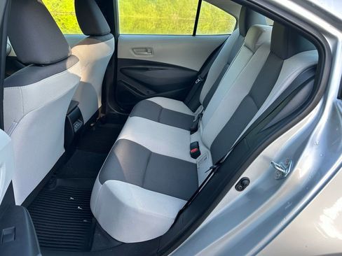 Used 2025 Toyota Corolla LE image 13