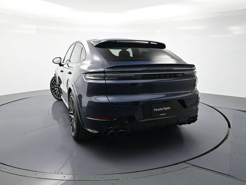 Certified 2026 Porsche Cayenne GTS AWD/4WD image 27